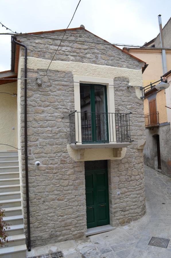B&B La Casa Di Giulietta Кастелмецано Екстериор снимка