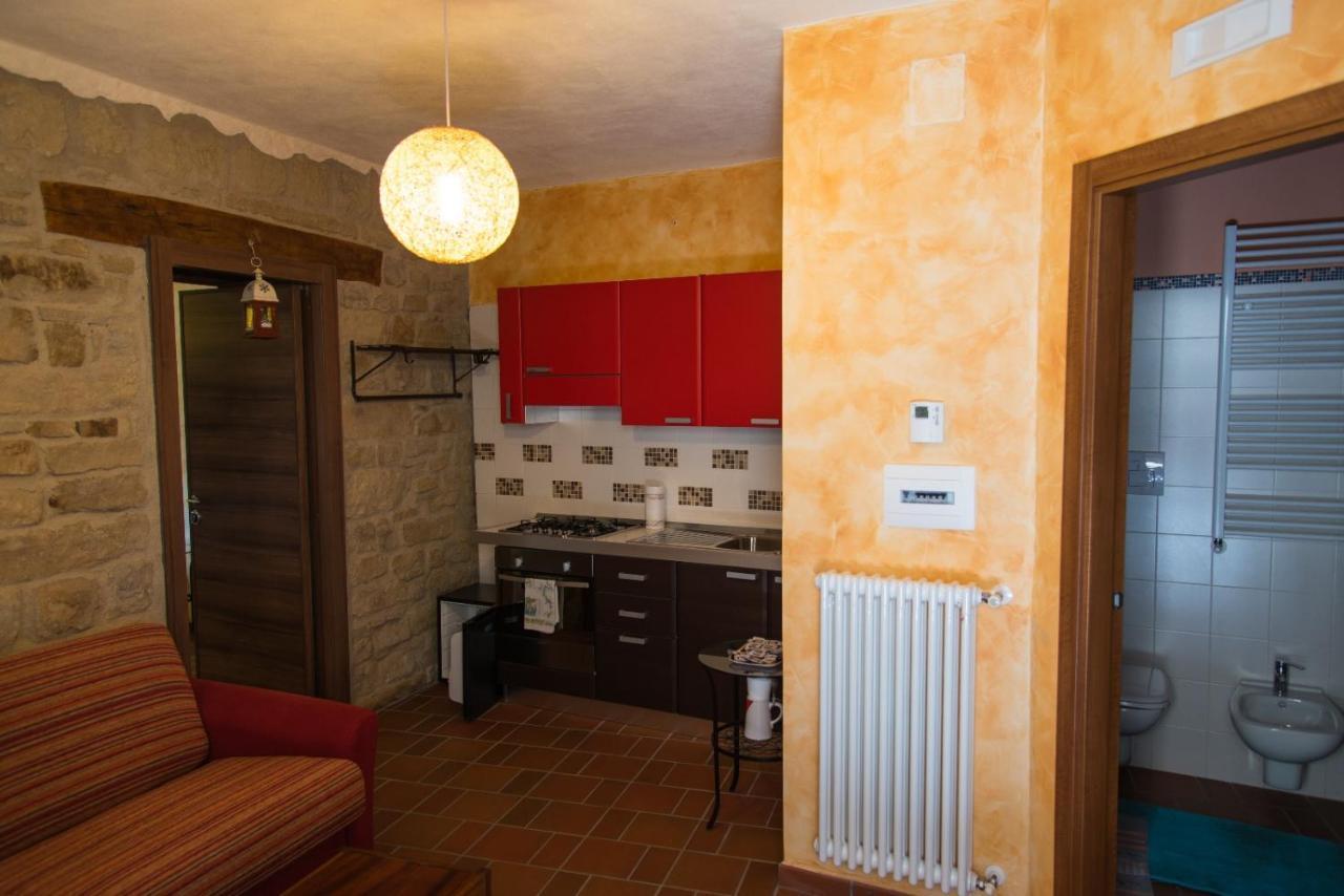 B&B La Casa Di Giulietta Кастелмецано Екстериор снимка