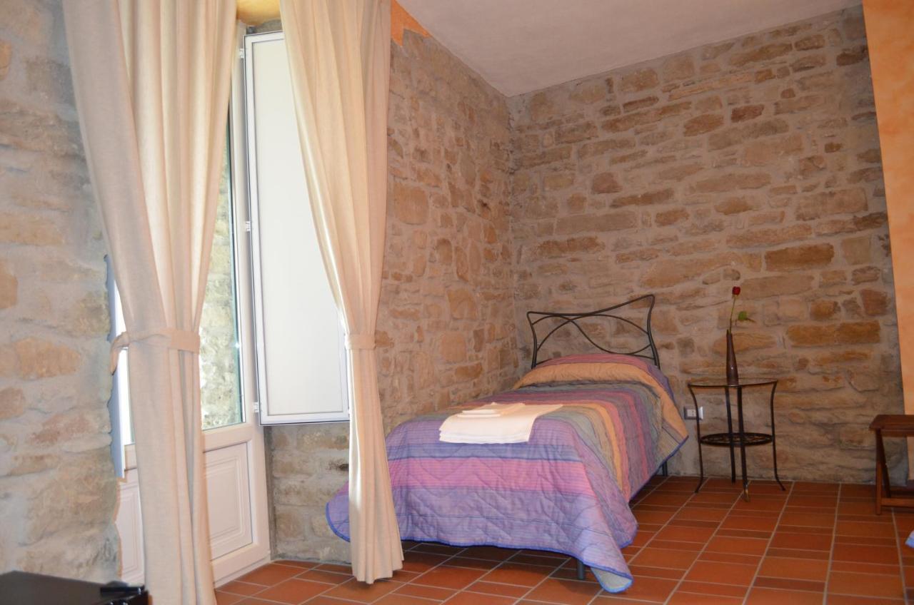 B&B La Casa Di Giulietta Кастелмецано Екстериор снимка